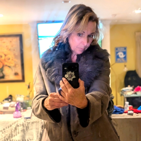 Meet your Posher, Beckie - Picture 1 of 1